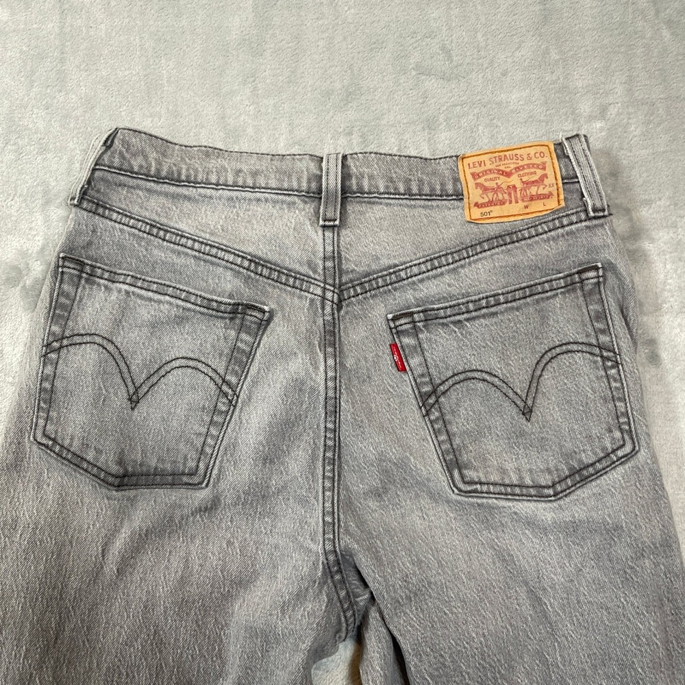Levis 501 Women's Jeans W27 L30 Original Fit Grey Straight Leg Button Fly - Picture 6 of 8